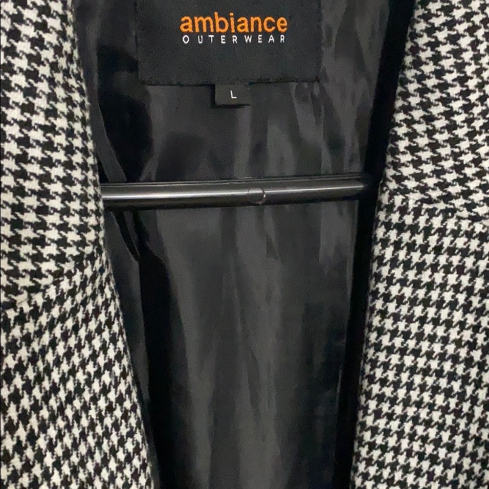 Long blazer 🤍 - Picture 2 of 4